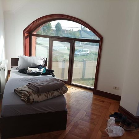 Casa De Vacanta Târgu Jiu Eksteriør bilde